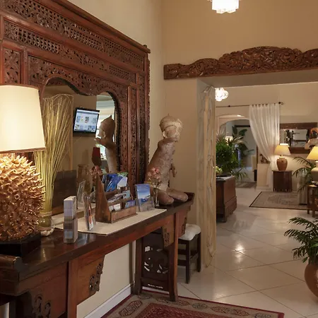 מלון Simius Playa 4*