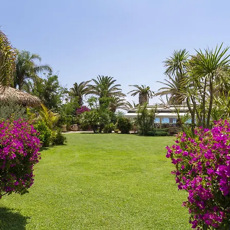 Simius Playa מלון