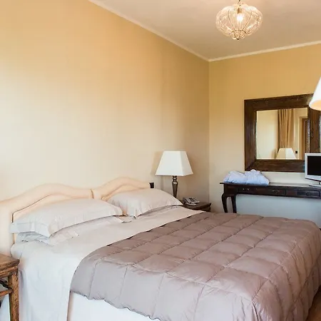 מלון Simius Playa 4*