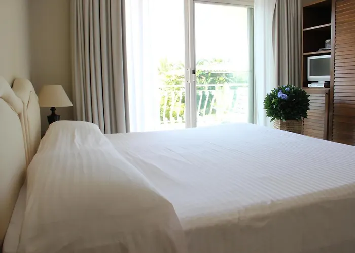 Simius Playa Szálloda 4*